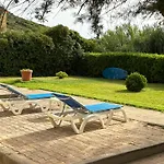 מלון Thalassa 2*