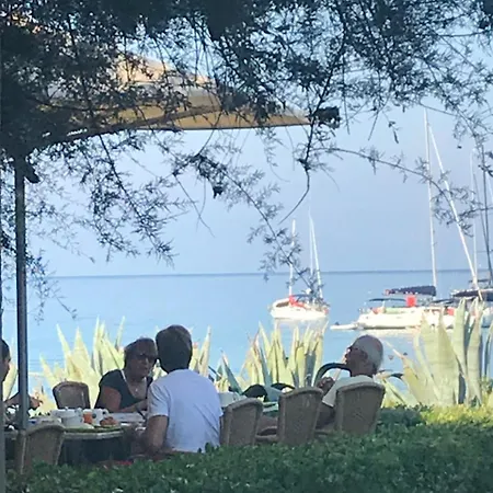Thalassa 2*